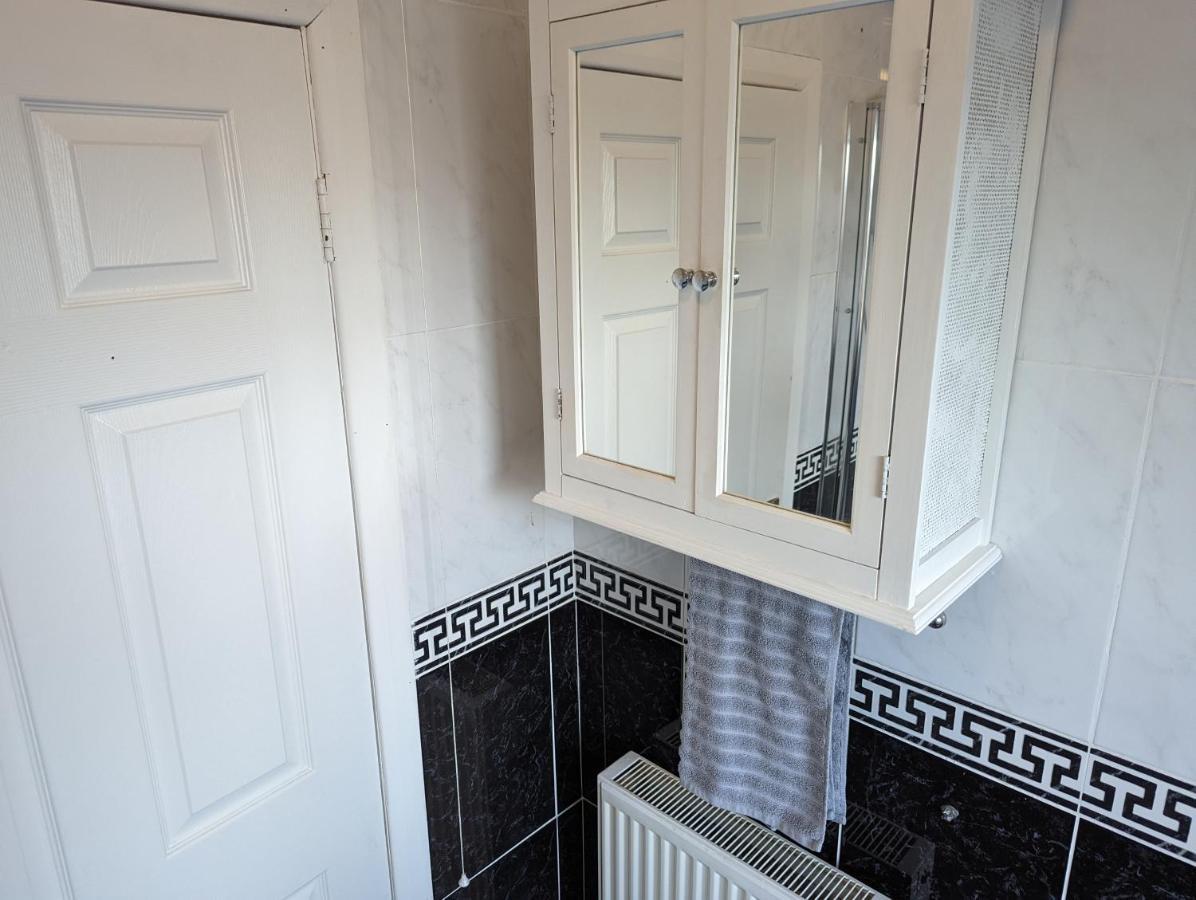 Ferienwohnung Whitby House Retreat Sleeps 12 Sleights Exterior foto